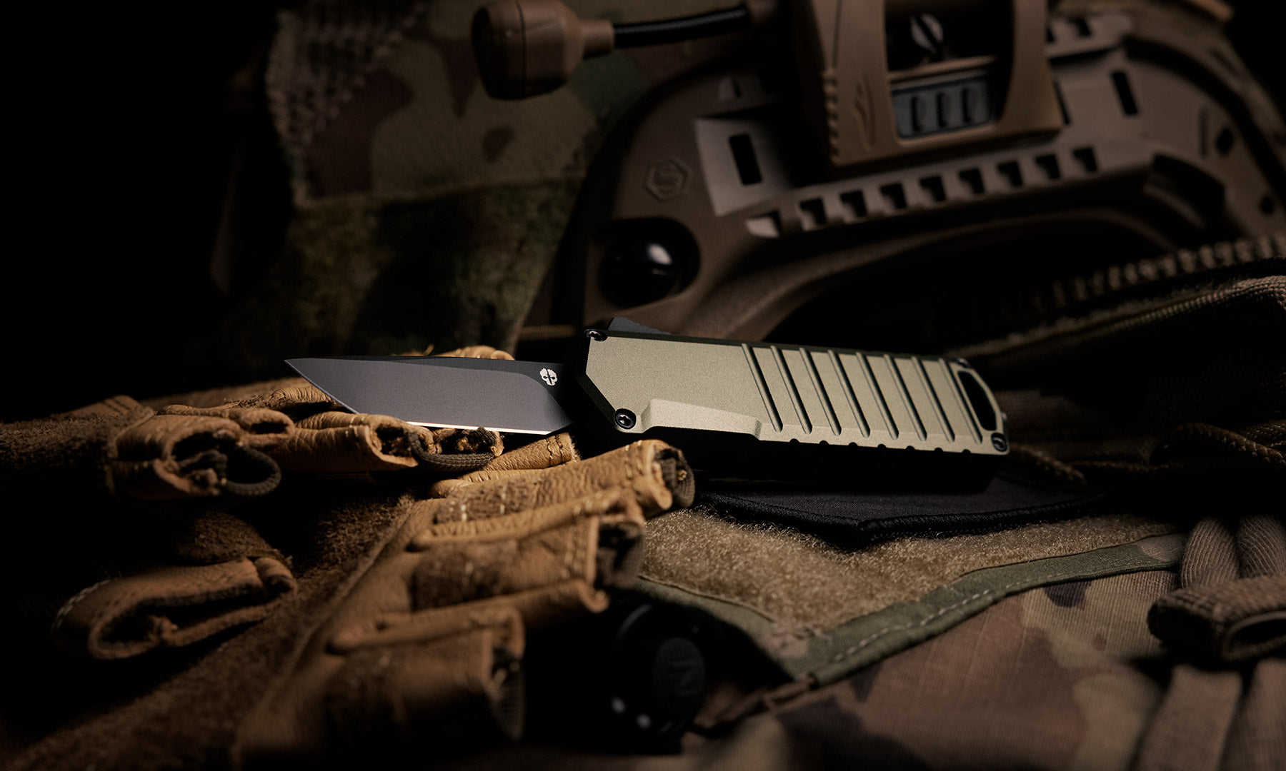 TEKTO A2 Badger automatic OTF knife